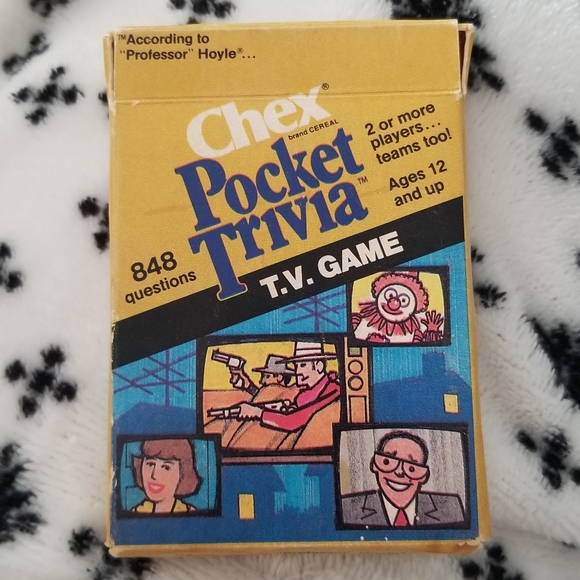 CHEX Games Pocket Trivia Cards Tv Game 984 848 Questions Family